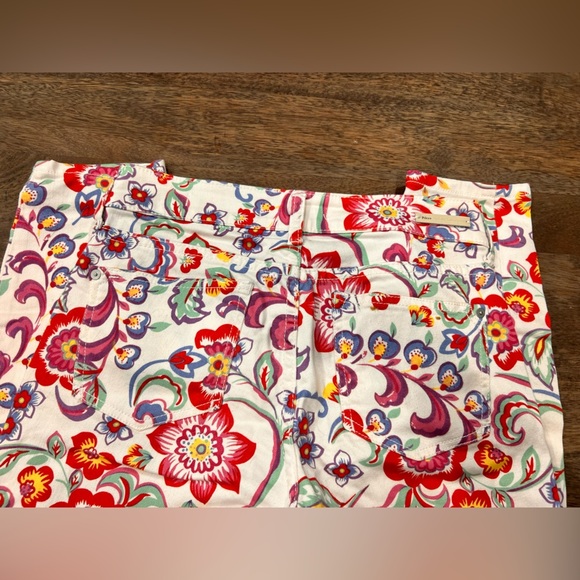 Pelcro Mid Rise Skinny Denim Size 26 Floral - Picture 6 of 7